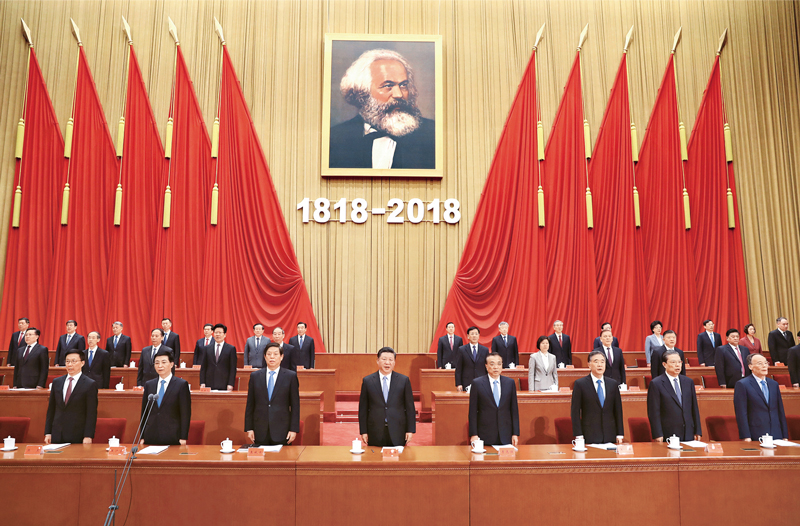 坚持用马克思主义及其中国化创新理论武装全党